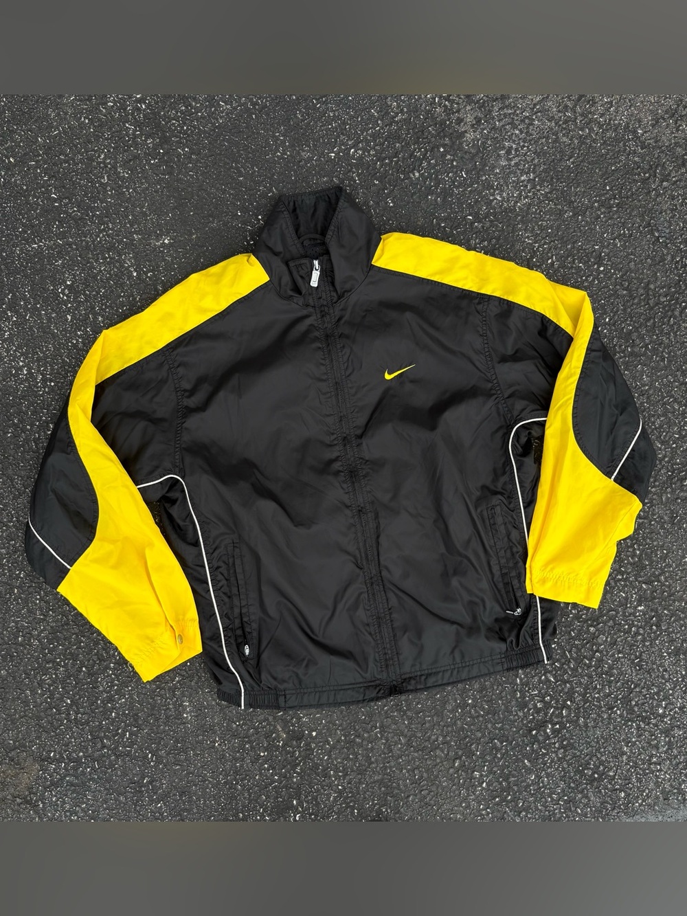 Vintage Nike Black & Yellow Full Zip Windbreaker Swoosh Jacket Logo Embroidered